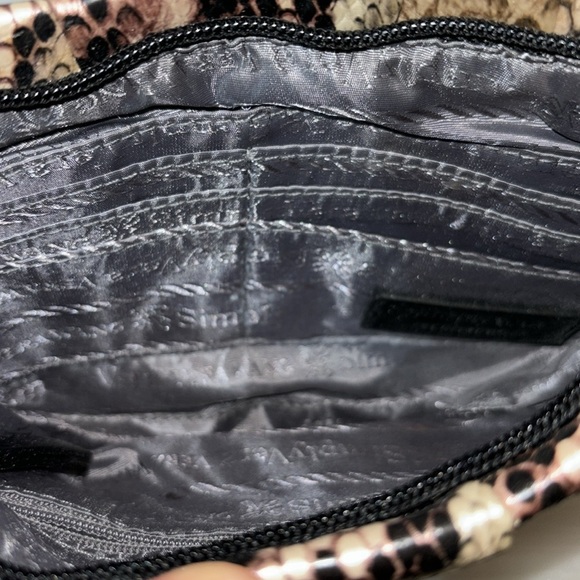 Simply Vera Wang Faux Snakeskin Wristlet Clutch - Picture 4 of 6